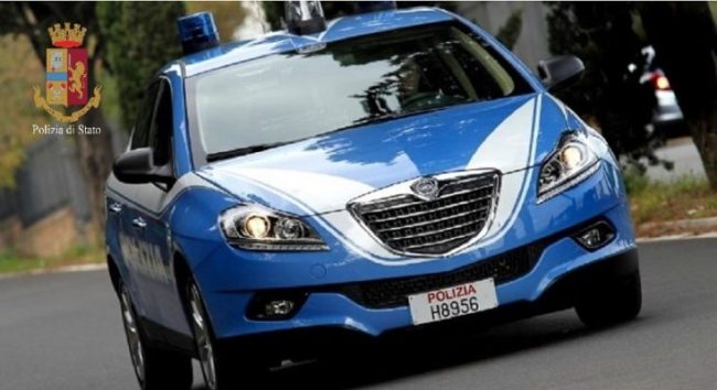 Minacciava e maltrattava i genitori per denaro, anziani e malati denunciano il figlio: arrestato 29enne