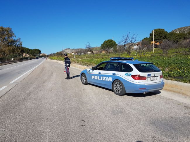 Controlli a tappetto sulle strade, 108 pattuglie: soccorsi, sanzioni, 5 denunciati per guida in stato di ebbrezza