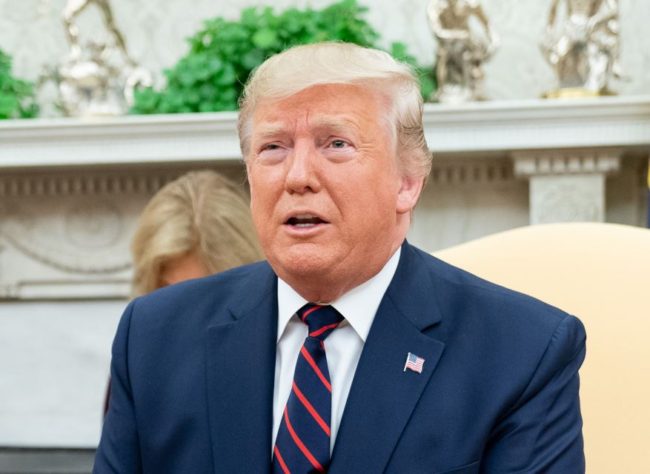 Trump lancia un piano per la pace Israele-Palestina