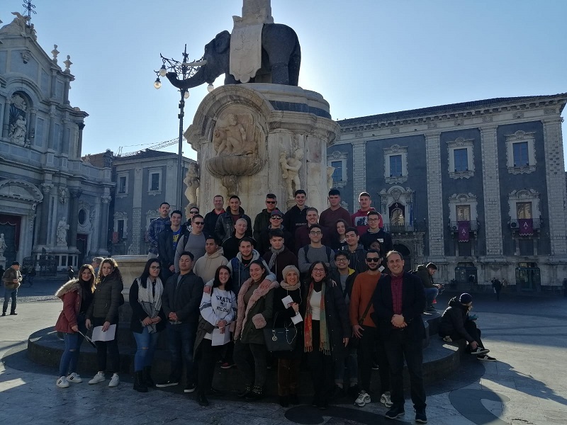 Catania, walking tour dell’IPSSEOA “Karol Wojtyla” Alberghiero di Catania