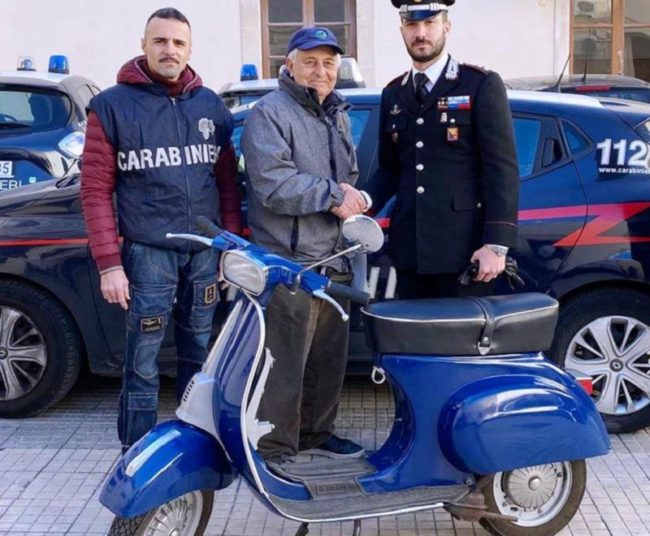 Vespa rubata al Tondicello della Plaja e ritrovata in tempo record: pensionato ringrazia i carabinieri