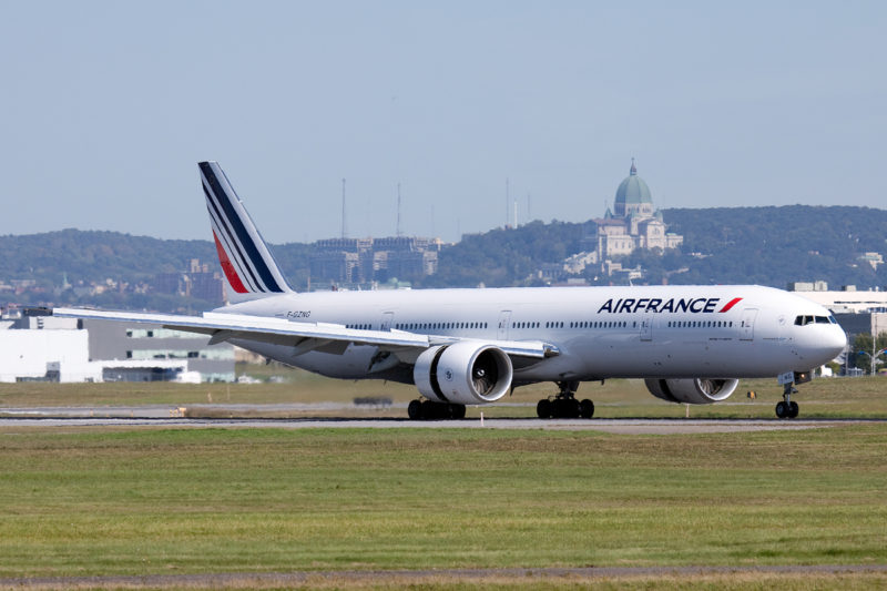 Tragica scoperta nel carrello di un aereo Air France: trovato cadavere di un bambino di 10 anni