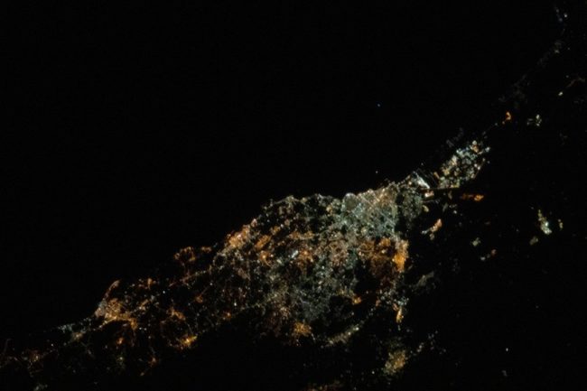 A pochi giorni dall’atterraggio, AstroLuca pubblica una nuova magnifica foto di Catania