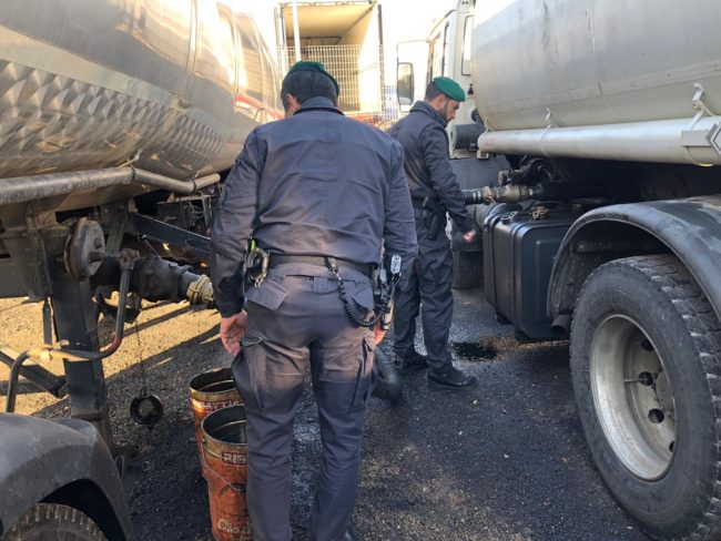 Catania, sequestrati 30mila litri di gasolio di illecita provenienza: arrestati 4 soggetti