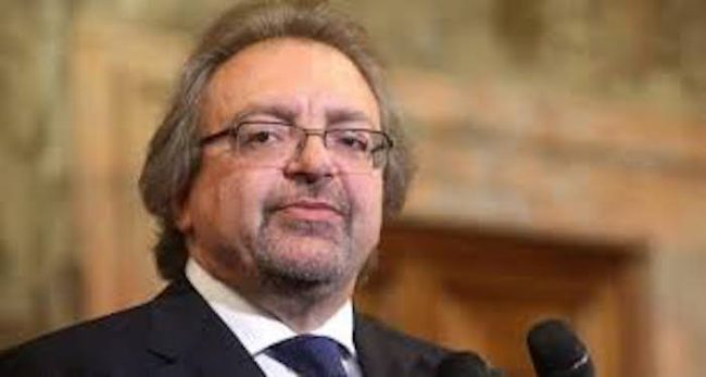 Senatore Giarrusso espulso dal Movimento 5Stelle: non ha restituito parte dello stipendio