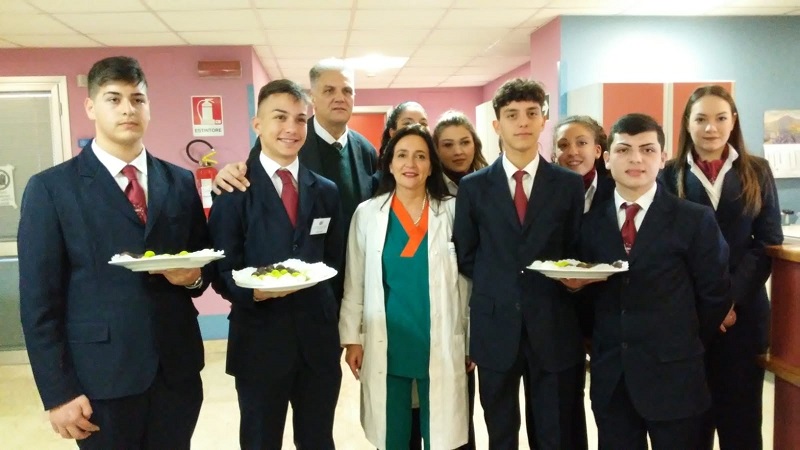 Mattinata speciale all’ospedale Garibaldi di Nesima per gli alunni dell’Ipsseoa “Karol Wojtyla” di Catania