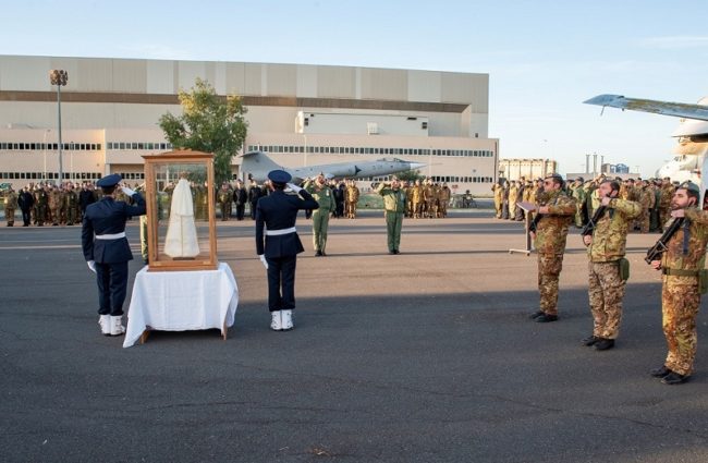 Arriva all’aeroporto di Sigonella la Madonna di Loreto, patrona dell’Aeronautica Militare