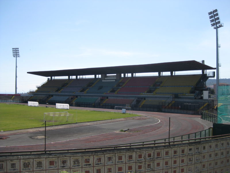 Coronavirus a Catania e provincia, sanzionati tre tifosi dell’Acireale davanti allo stadio