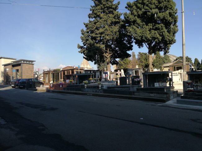 Catania, cimitero chiuso fino a nuova ordinanza. Arcidiacono: “Agiremo quando il governo darà via libera”