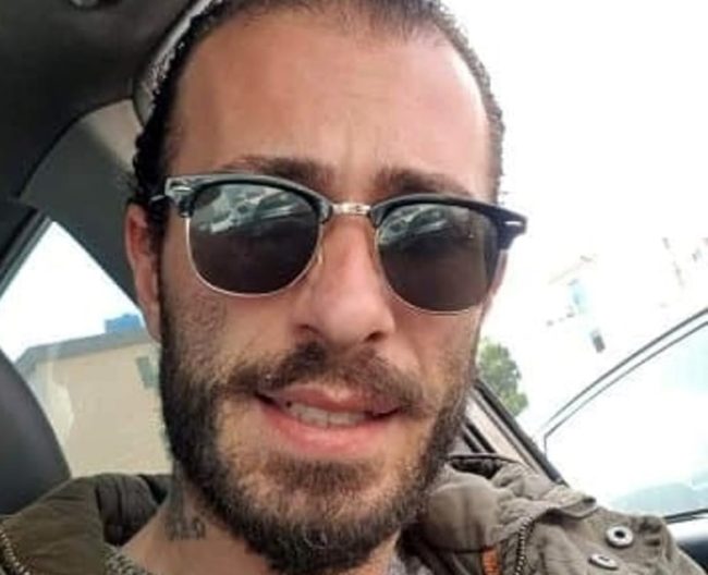 Esce di casa e scompare nel nulla: si cerca il 28enne Davide Cimino. L’ultima chiamata alla madre