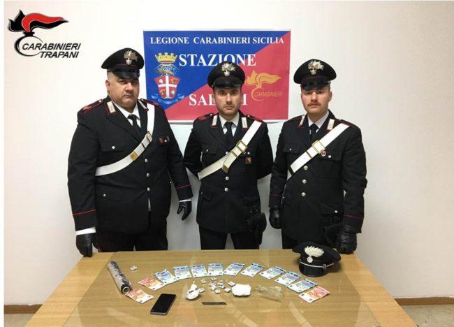 Spacciatori e rapinatori nel mirino dei carabinieri: arrestati un 30enne e un 23enne