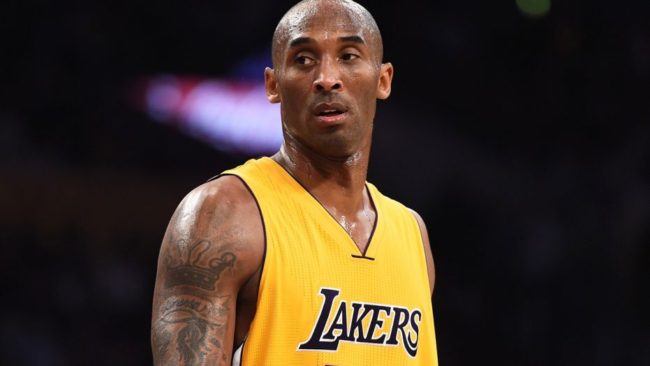 Morte Kobe Bryant, il pilota aveva ottenuto permesso per volare con scarsa visibilità: indagini in corso dell’FBI