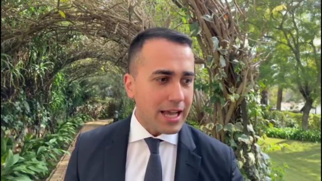 Libia, Di Maio “Serve soluzione diplomatica”