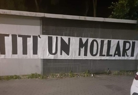 Ragazzo in Rianimazione, milza asportata e uno striscione: “Non mollare”. Incidente o aggressione?