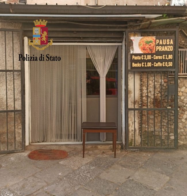 Trattoria “fantasma” nel cuore del mercato, sequestrati prodotti ittici. Sanzioni e chiusura del locale
