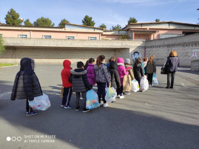 San Giovanni Galermo si “differenzia”: all’ I.C. “Padre Santo Di Guardo-Quasimodo”, promosso il progetto “Differenziamoci a scuola”