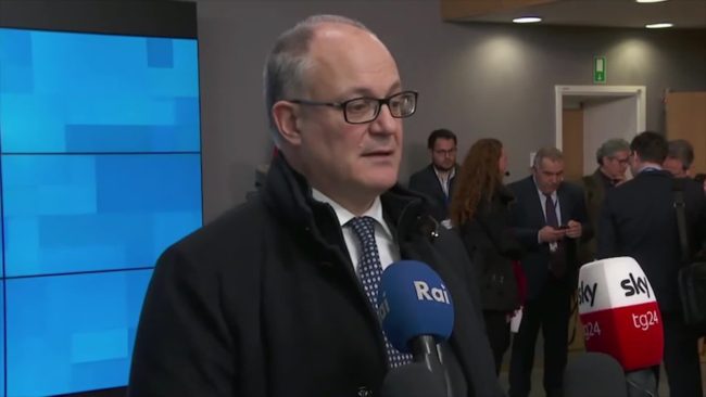 Ue, Gualtieri “Politica di bilancio sostenga la crescita”