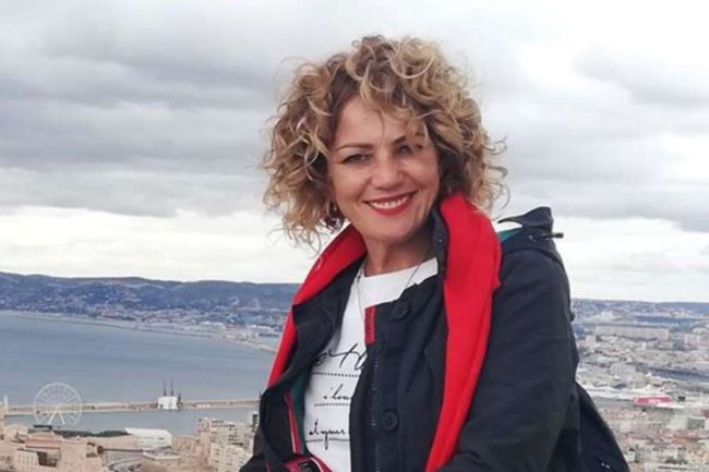 Disperazione e dolore ai funerali di Yuliya Ivanets, morta in un incidente stradale sulla Modica-Ispica