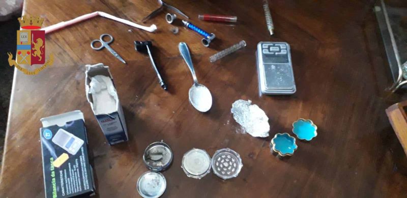 Droga, controlli e campagna prevenzione: due segnalazioni con sequestro di droga e strumenti