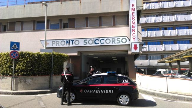 Droga una paziente e ne abusa sessualmente: infermiere del Policlinico finisce in carcere