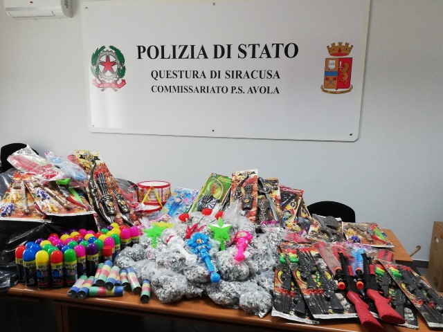 Carnevale “abusivo”, sequestrati oltre mille articoli dal valore di 3mila euro: sanzioni per i trasgressori