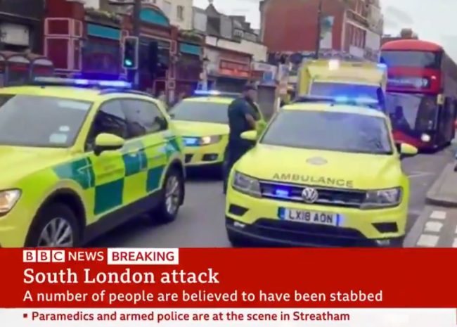Accoltella passanti a Londra, ucciso dalla polizia