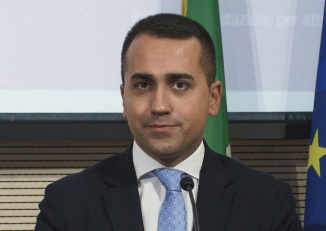 Coronavirus, 17enne bloccato a Wuhan, Di Maio “Avra' supporto necessario”