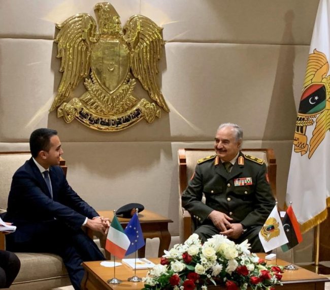 Libia, Di Maio incontra Haftar “La soluzione non puo' essere militare”