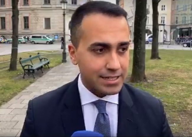 Libia, Di Maio: “Una missione UE per bloccare l'ingresso delle armi”