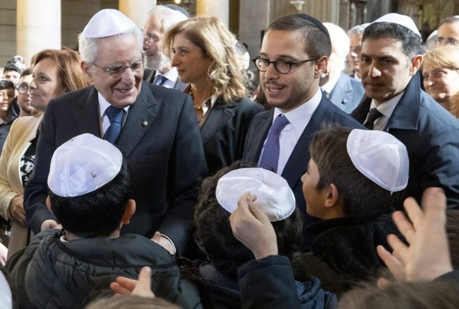Mattarella “La democrazia da' voce alla diversita'”