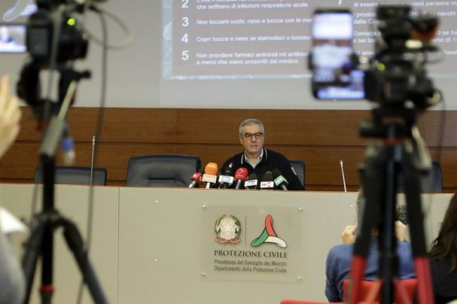 Coronavirus, Borrelli “In Italia 400 contagiati e 3 guariti”