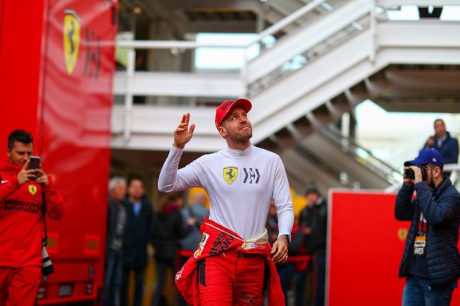 Vettel il piu' veloce nei test di Barcellona, problema per Hamilton