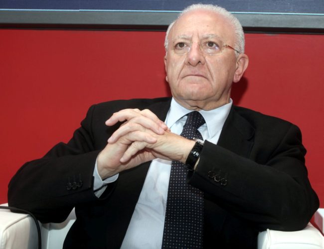 “Il Sud sta per cedere”, De Luca scrive a Conte: “Rischio collasso se il Governo non c’è”