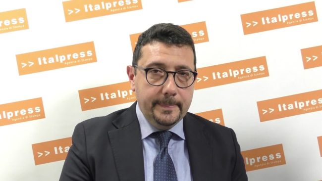 Coronavirus, attenzione e cautela ma niente panico