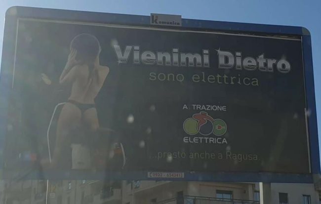 Manifesto pubblicitario “hard” affisso in città: scatta la segnalazione del sindaco