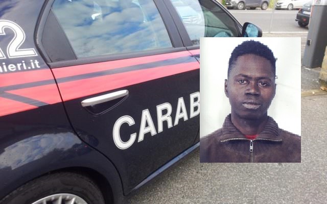 Catania, stava consegnando una busta contenente marijuana: arrestato 24enne