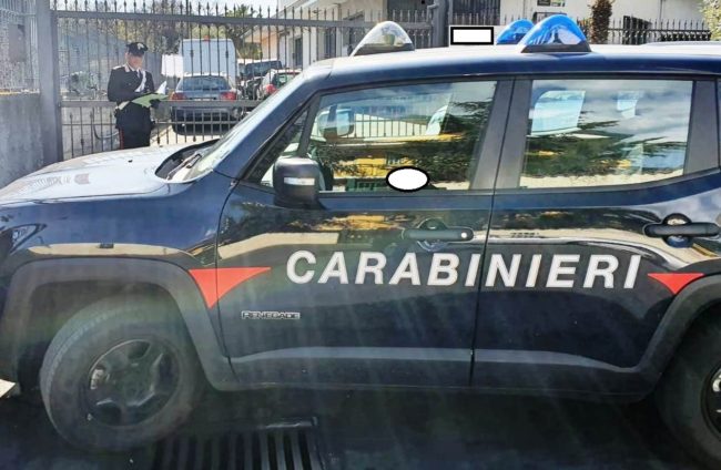 Immetteva sostanze inquinanti nelle acque del Catanese: denunciato un 51enne