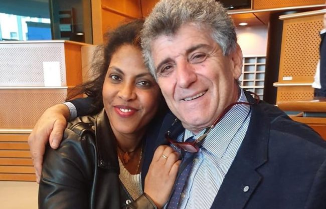 Giovane migrante creduta morta a Lampedusa e salvata da Pietro Bartolo: commovente incontro tra Kebrat e l’europarlamentare