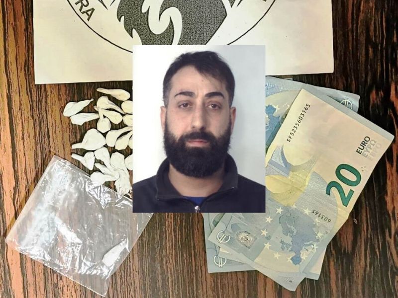 “Trappola” per un pusher a Picanello: arrestato dopo aver venduto cocaina a un uomo in compagnia del genero