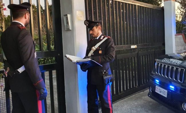 Furto in villa: topo d’appartamento incastrato da un militare fuori servizio