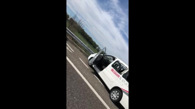 Scontri tra tifosi di Lecce e Bari, le immagini dei danni