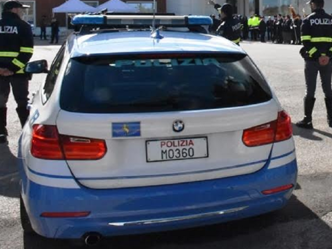 Tentata rapina in una farmacia, ladro messo in fuga da un dipendente: giallo sull’autore del gesto
