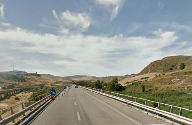 Autostrada A19, da lunedì riaprirà per i mezzi pesanti il viadotto Cannatello in direzione Catania