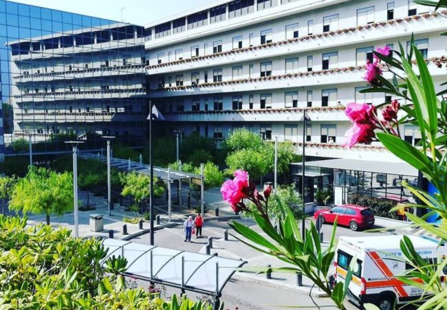 Malori dopo pranzo in mensa, l’Istituto Superiore di Sanità conferma l’intossicazione da botulino per 37 operai
