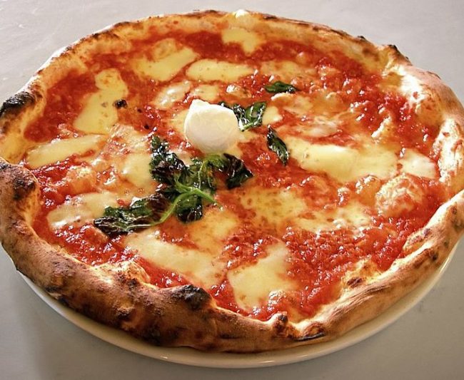 In Francia video sulla pizza al coronavirus poi rimosso, e' polemica
