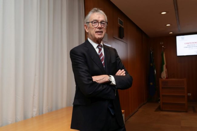 Coronavirus, Confimprese “Il commercio crolla”