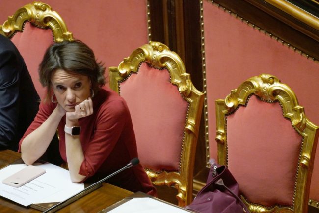 Coronavirus, Bonetti “La prossima settimana il decreto per le famiglie”