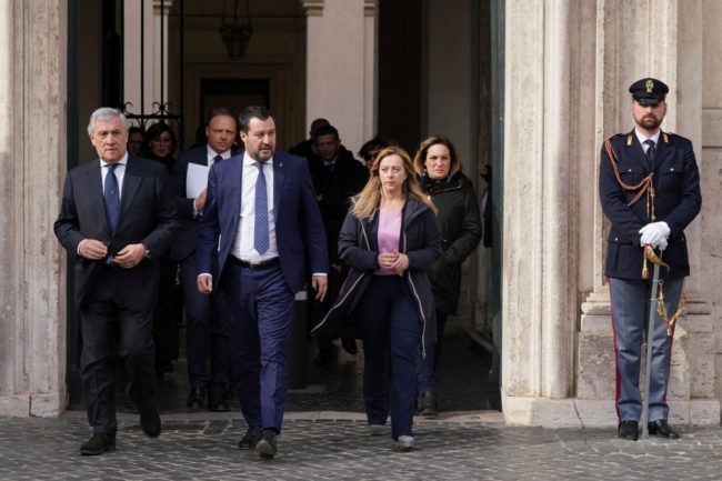 Coronavirus, i leader dell'opposizione a Conte “Va chiuso tutto”
