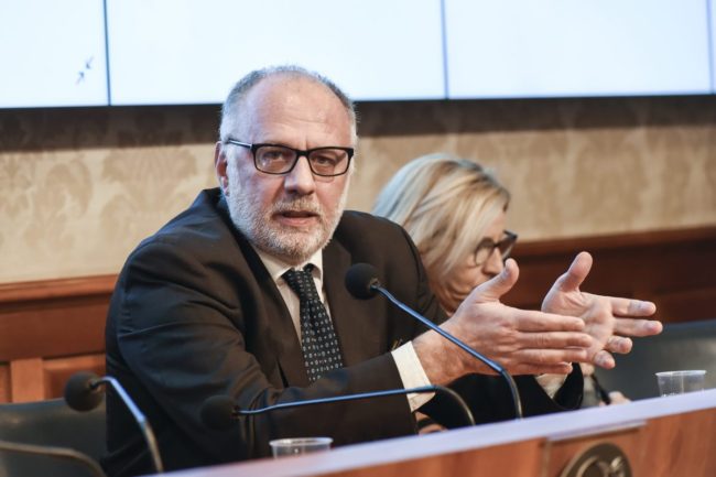 Uspi “Decreto Cura Italia primo passo per l'editoria, ne seguano altri”