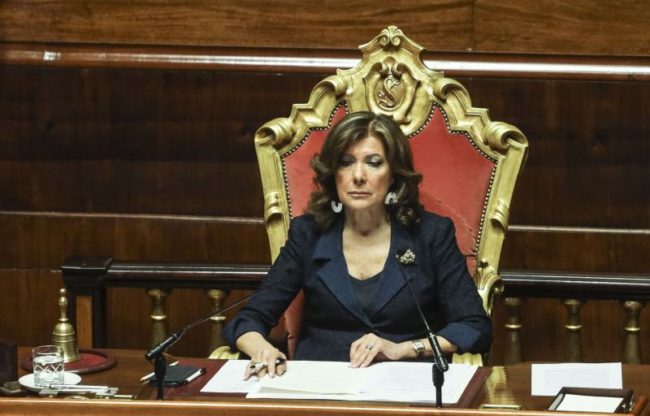 Covid-19, Casellati “Lavorare con responsabilita' in memoria dei defunti”